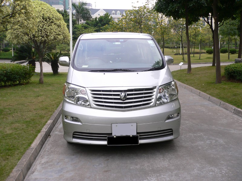 飛鷹租車七人車外觀（3）